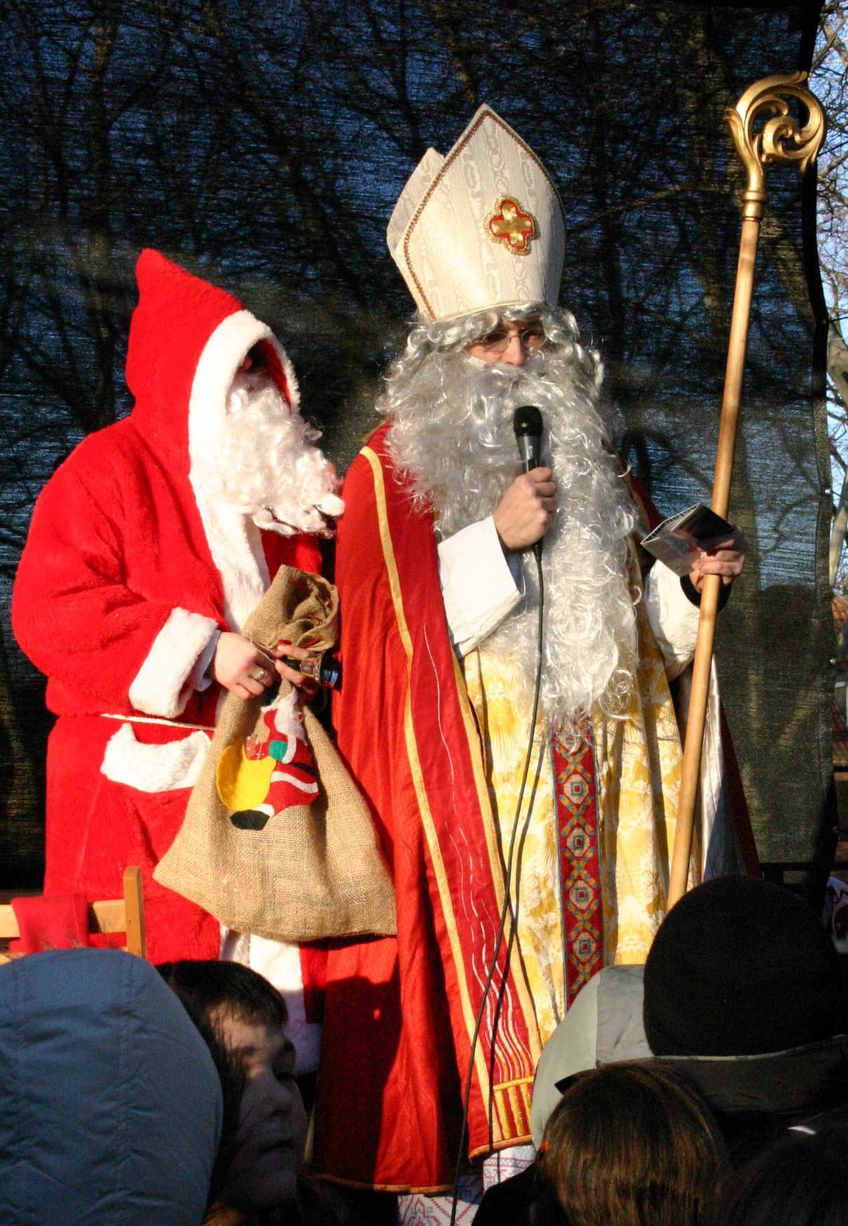 NIKOLAUS